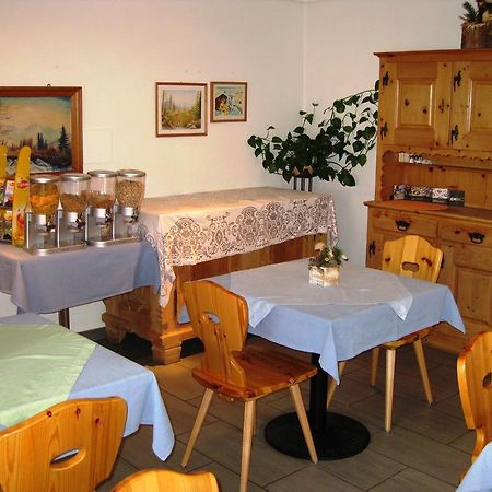 Pensiun Garni Plaz Hotel Scuol Buitenkant foto