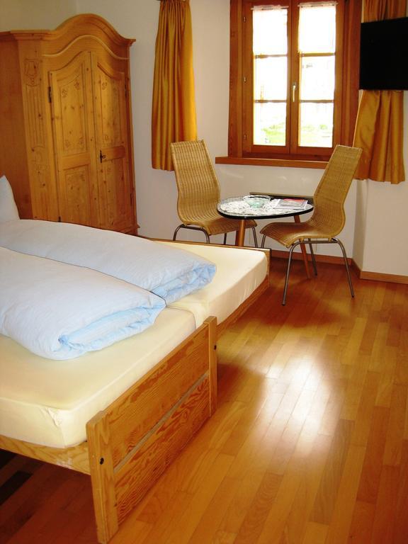 Pensiun Garni Plaz Hotel Scuol Buitenkant foto